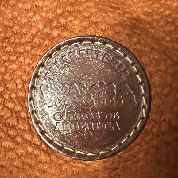 Authentic genuine exotic capybara/carpincho hide bag/backpack. - Picture 5 of 5